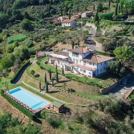 Villa Moderna Con Vista