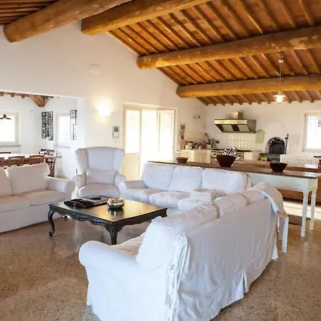 Moderna Con Vista Villa